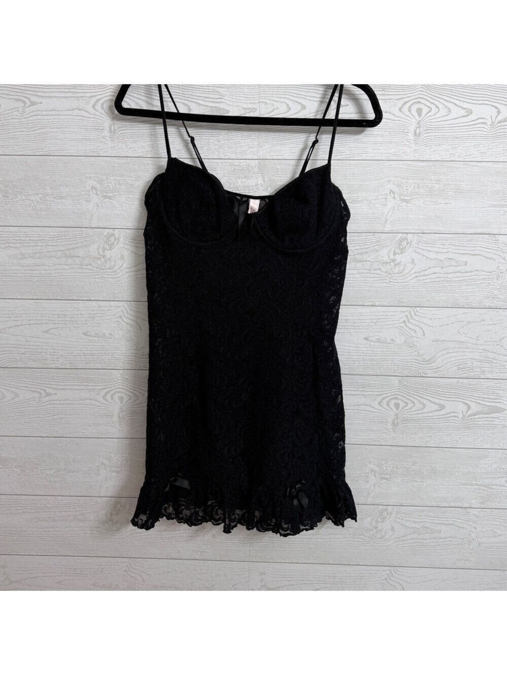 Victoria Secret Women’s Black Lace Negligee. Size XL